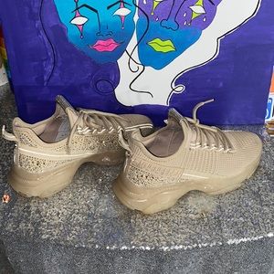 Steve Madden sneakers